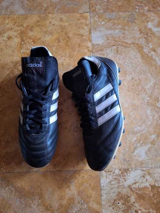 Vând ghete fotbal Adidas  40