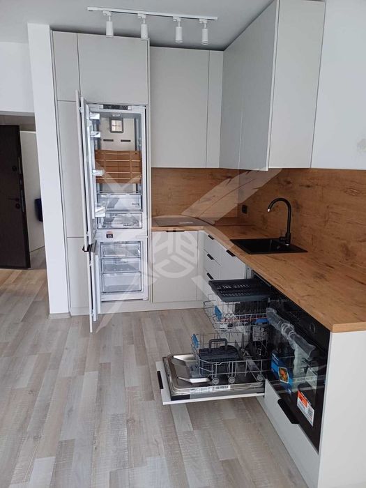 Тристаен апартамент в Свети Влас 100747