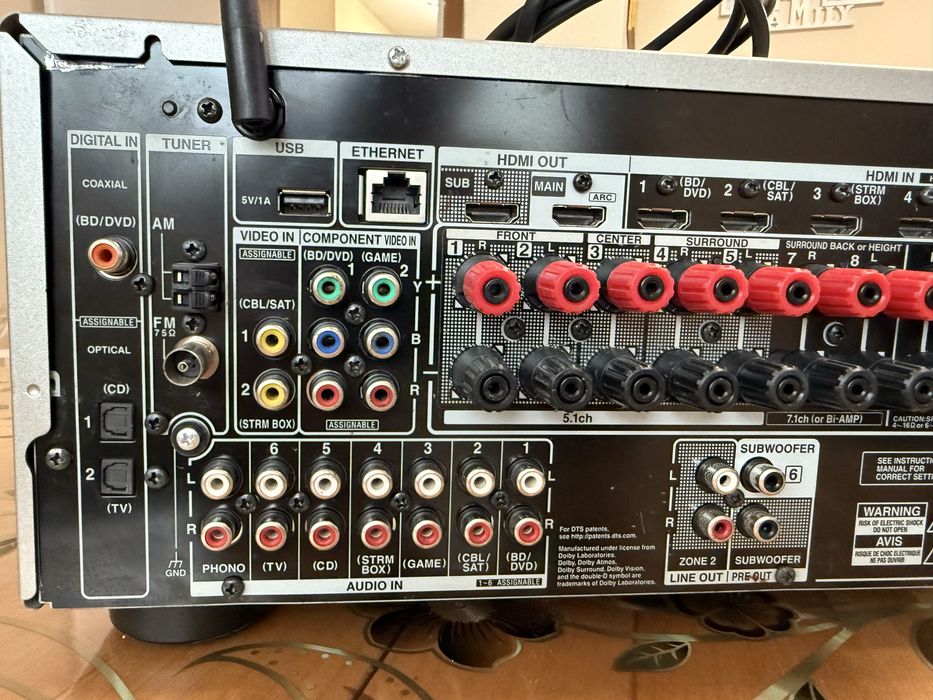 Onkyo TX-NR676e resiver Bluetooth Wi fi