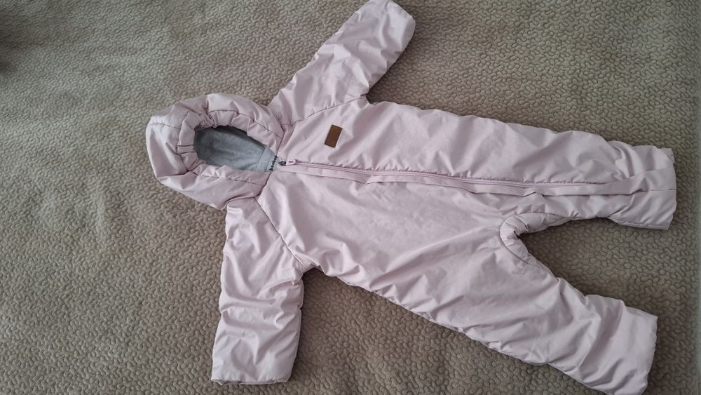 Продам детский комбинезон осень-весна
