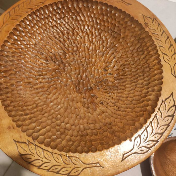 Дървени подноси за сервиране