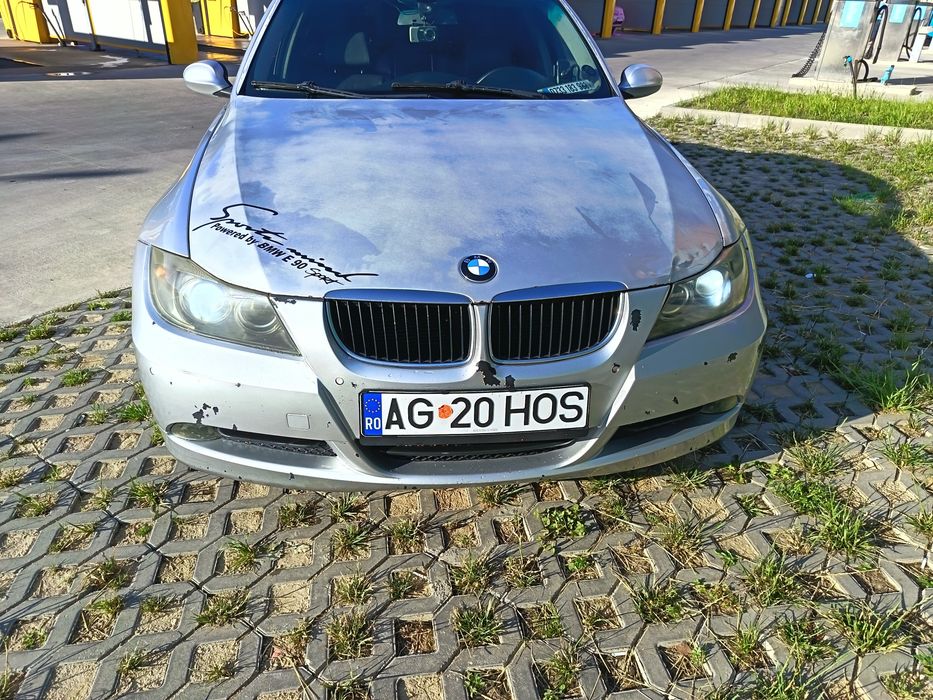 Vând BMW E90 an 2006 320D
