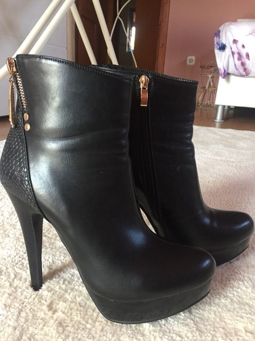 Ghete cu platforma elegante