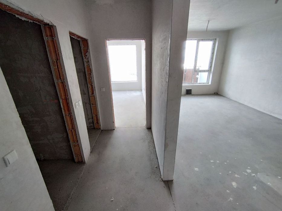 Продава се Двустаен апартамент в Бургас, Изгрев - 67 кв.м за 1104 €/кв.м - Снимка #3