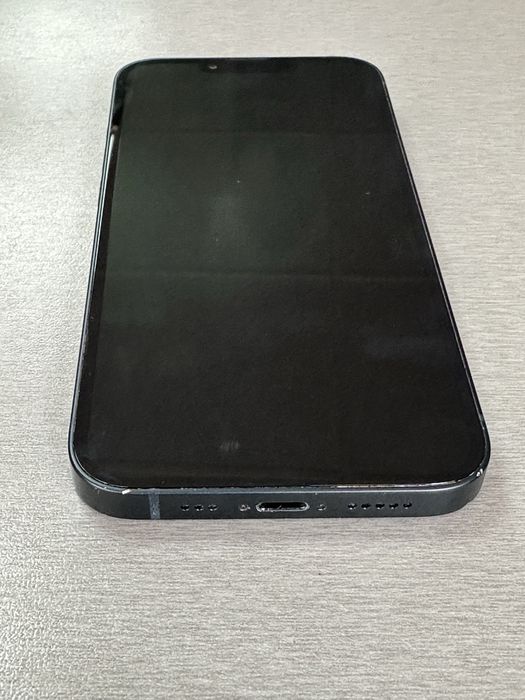 Продавам Iphone 13 128GB-добро състояние