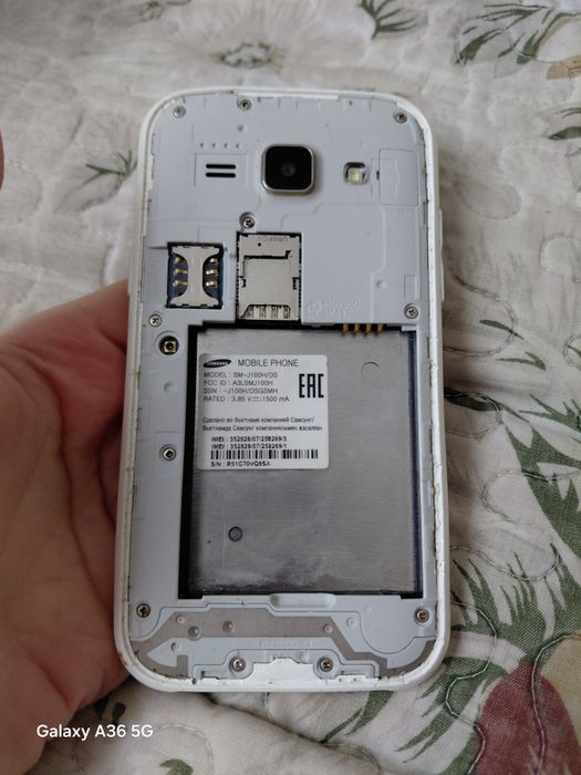 Самсунг J1 2016 года