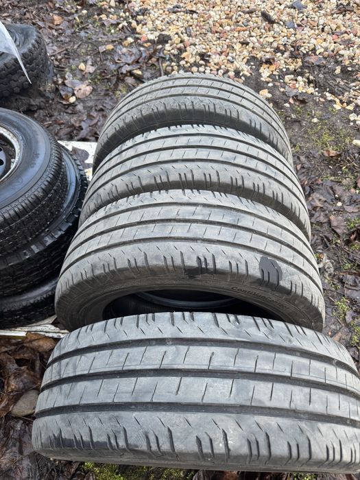 Гуми за бус 225/65/16c Continental