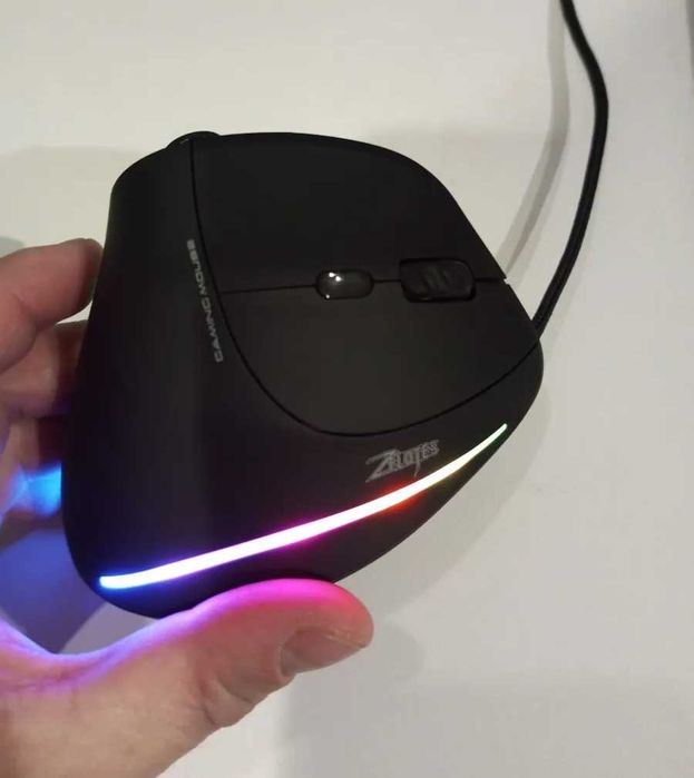 Мышь игровая вертикальная проводная ZELOTES C-18 Оригинал БУ - 1 месяц