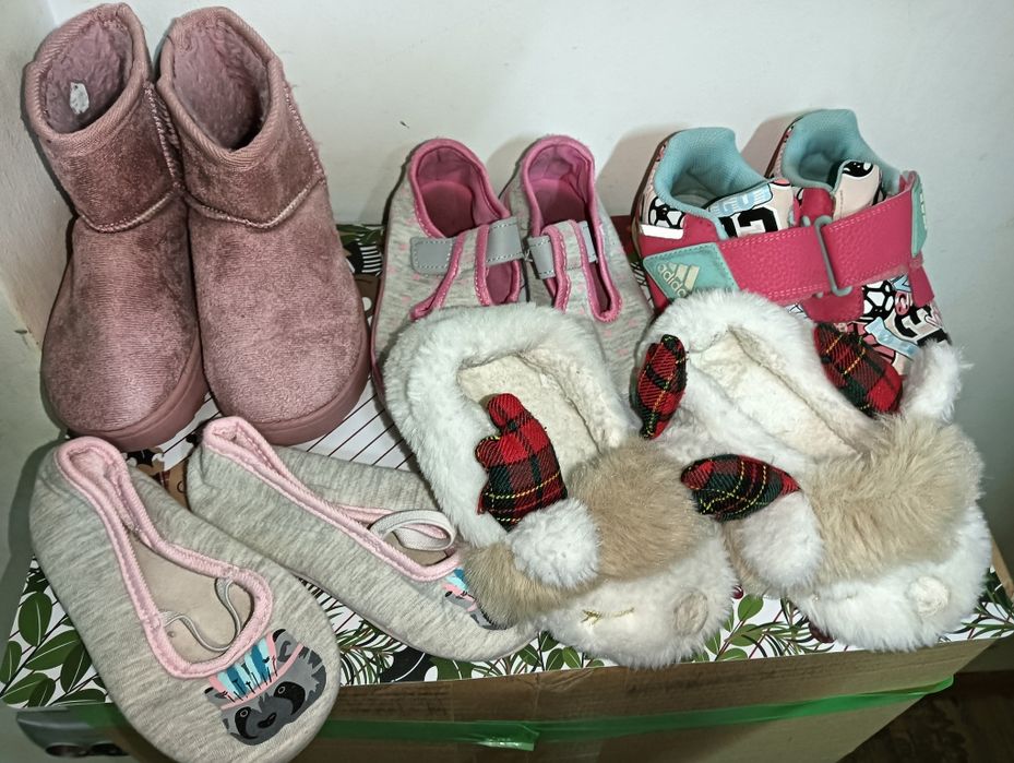 Lot încălțăminte măsura 26