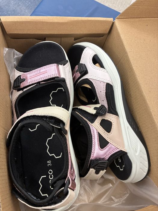 Сандалии Ессо оригинал новые