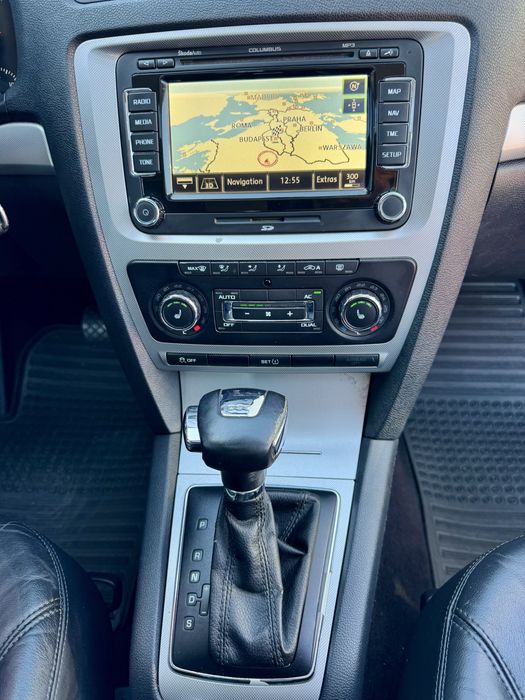 SKODA Octavia 2011 — imagine 5