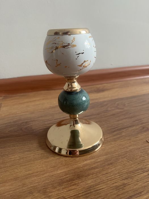 Подсвечник новый 1шт