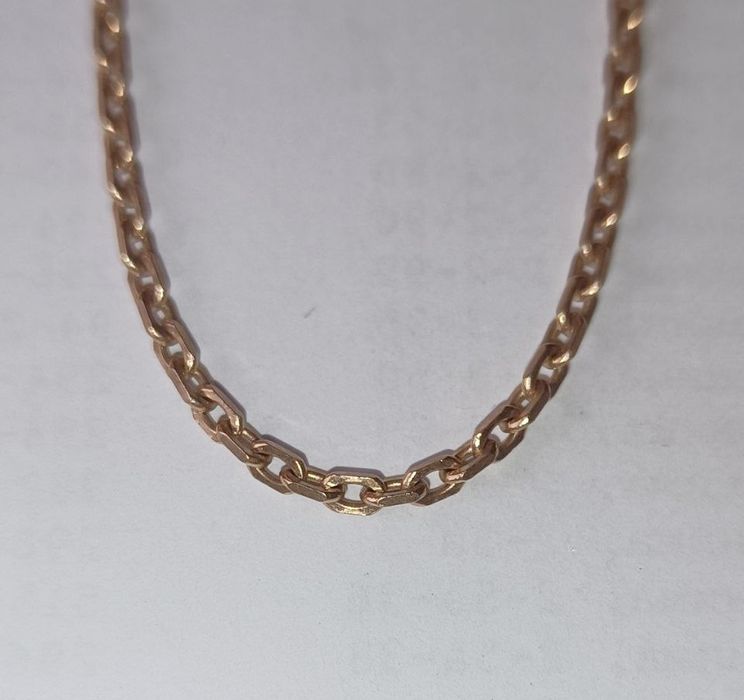 Продам золотую цепочку