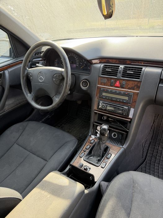 Mercedes E class W210 2.7 CDI