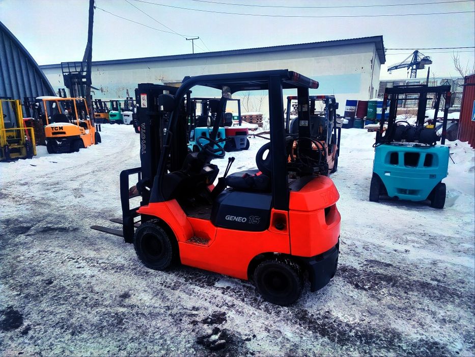 Продам вилочный погрузчик. Кара