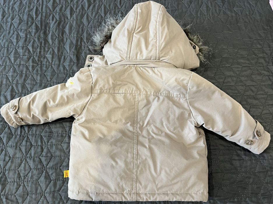 Бебешко яке с пухена качулка