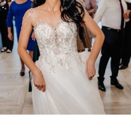 Vând Rochie de mireasa