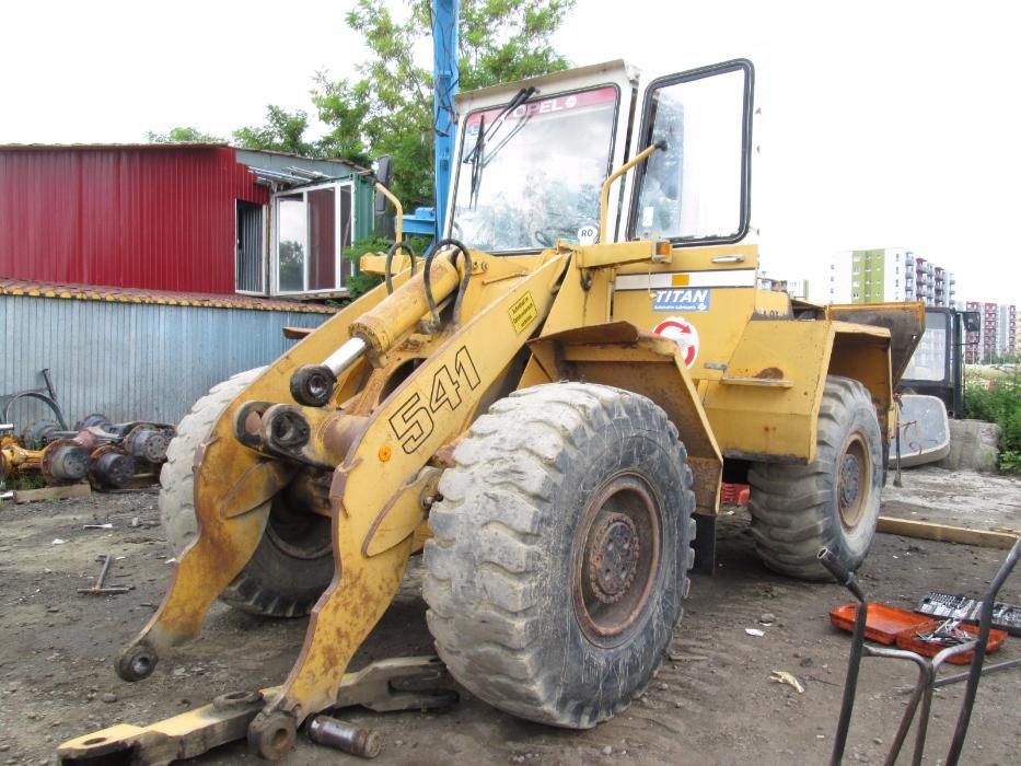 Piese de incarcator frontal Liebherr 541