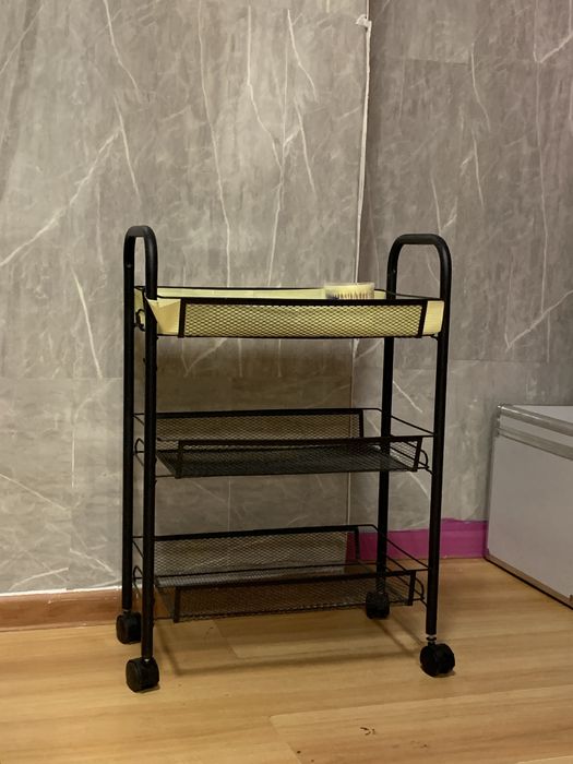 Продаю стулья для мастера