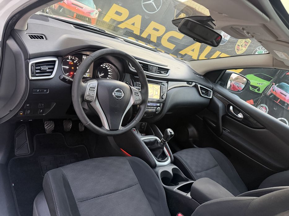 Nissan Qashqai 1.5 dCi 110 CP Tekna – Panoramic – 360°