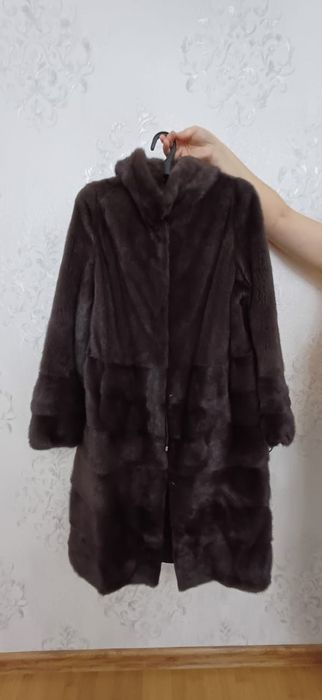 Продам шубу норковую