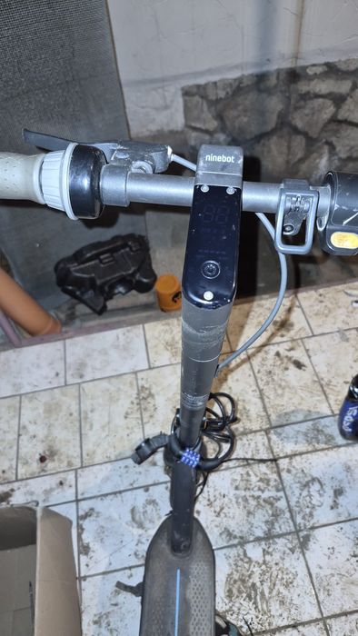 Vând trotinete electrice xiaomi și ninebot