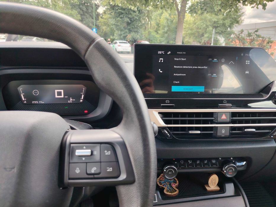 Citroën C4 2023 – Benzină – 23.000 km