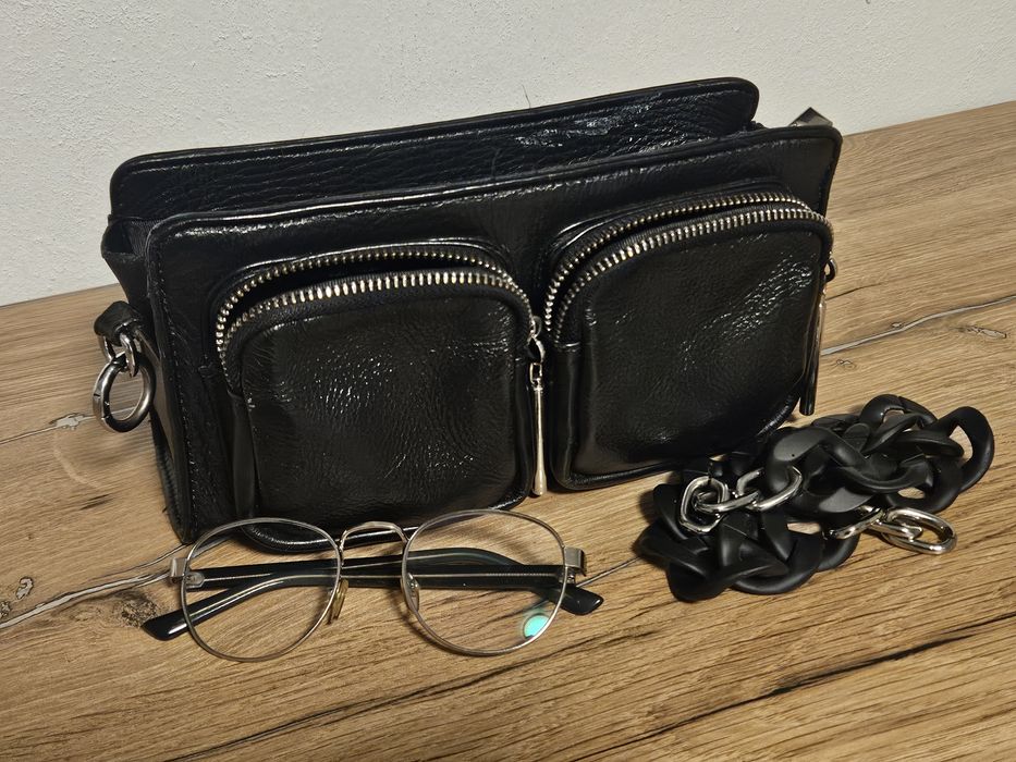 Компактная кожаная сумка