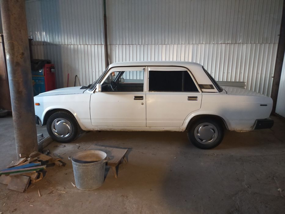 Продам ВАЗ 2107 инжектор