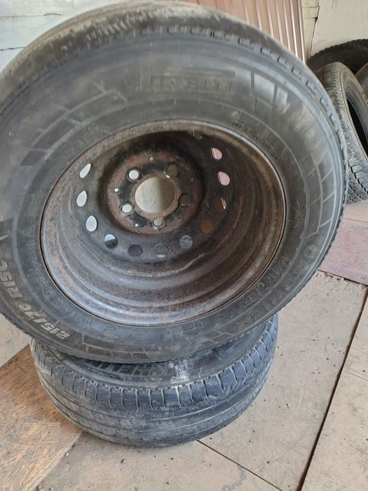 Продам 2автошины