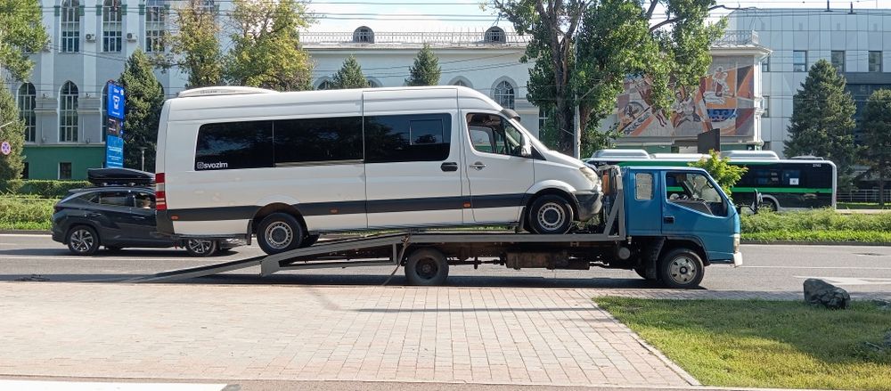 Продам эвакуатор