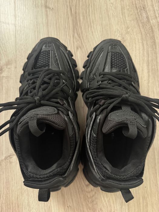 Balenciag*a размер 38