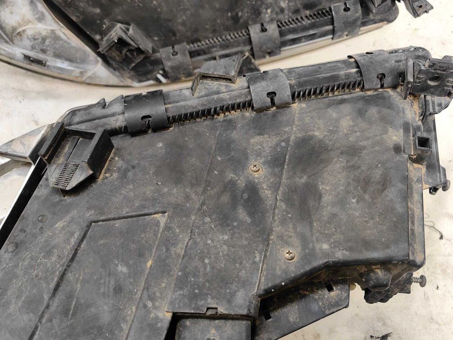 Оригинални фарове Ауди А8 Д2  Audi A8 D2 Xenon