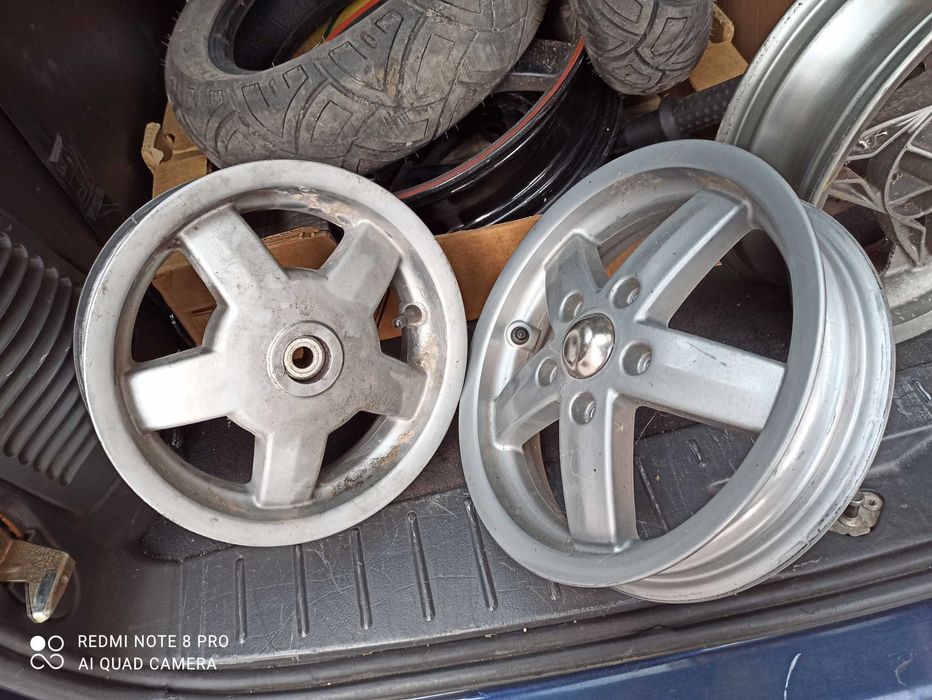 Гуми за скутер и джанти 10-12 цола