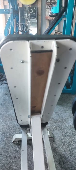 Продавам оригинална регулируема пейка Precor