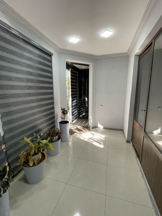 Аренда под офис метро Новза 2 та жой ёнма ён жойлашган