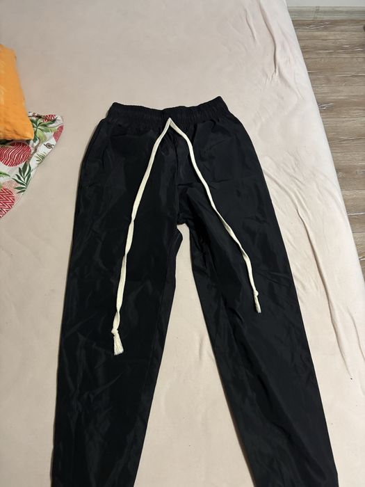 Pantaloni young rich
