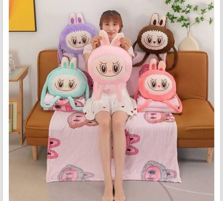 3в1 Плюшена играчка Labubu – одеяло, възглавница и раничка