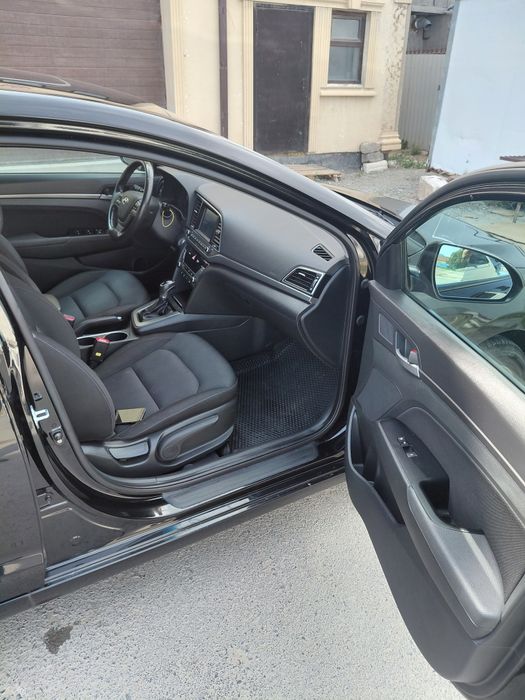 Продаётся машина хондай элантра 2016.г