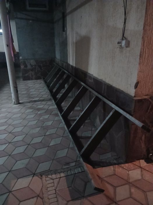 Продаю лесницу в хорошом состояние