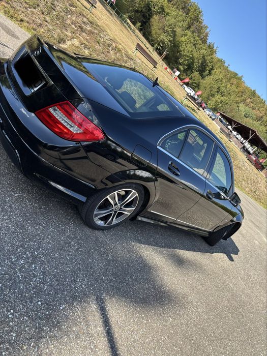 MERCEDES-BENZ C-Class 2012 — imagine 4