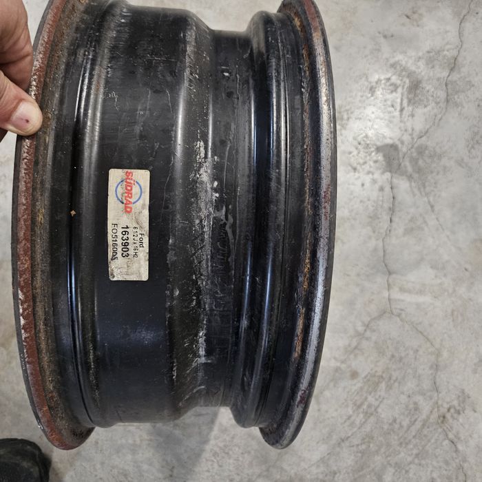 Обикновени джанти за Форд