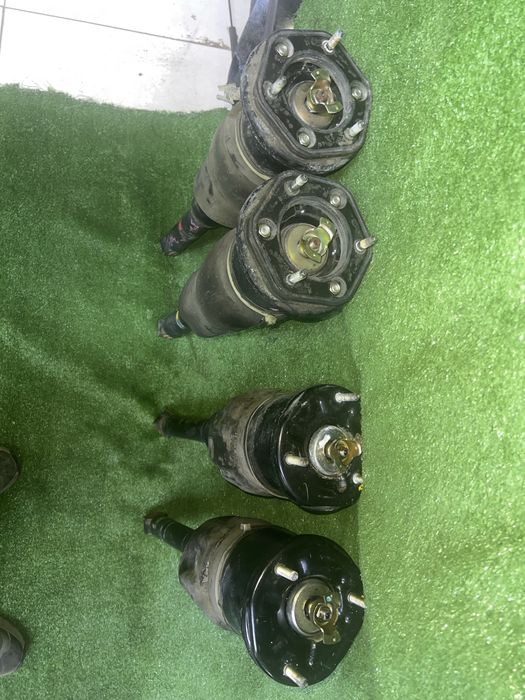 Тайота пневма стойки