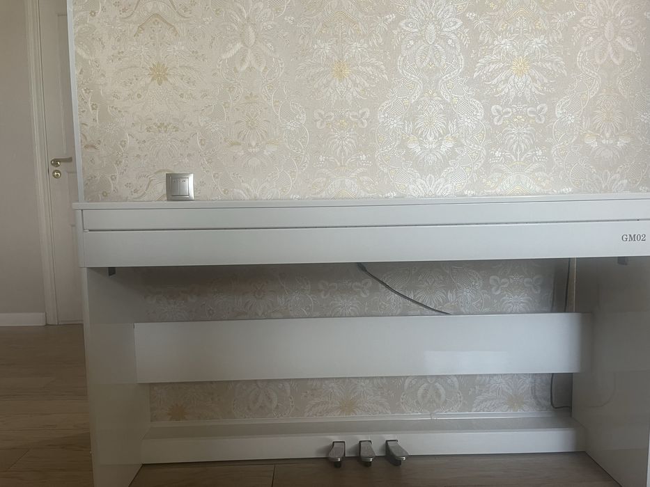 Пианино сатылады