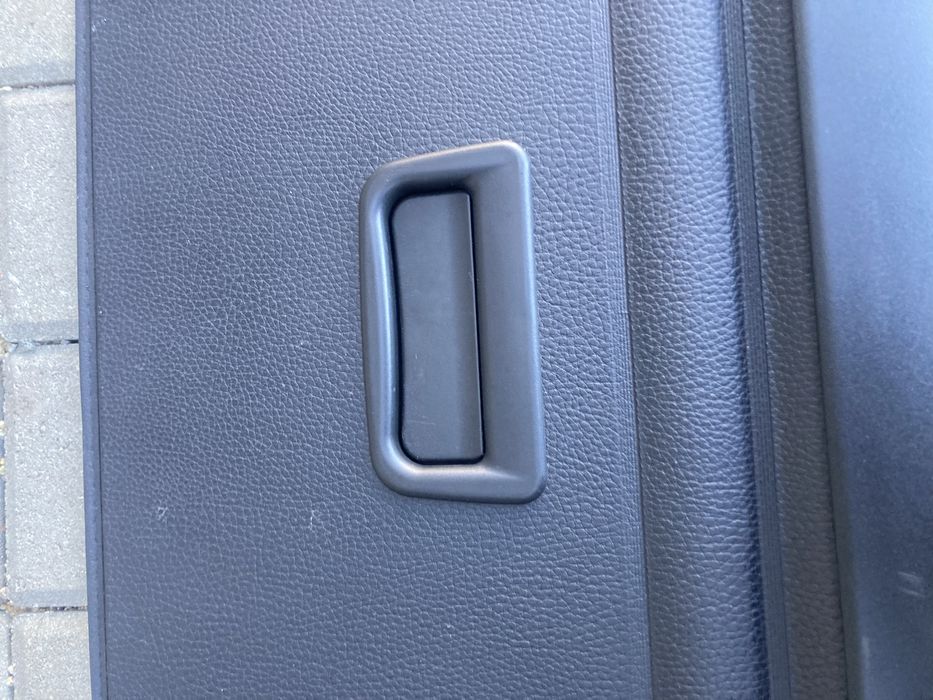 Пасат Б6 щора за багажник в перфектно състояние.