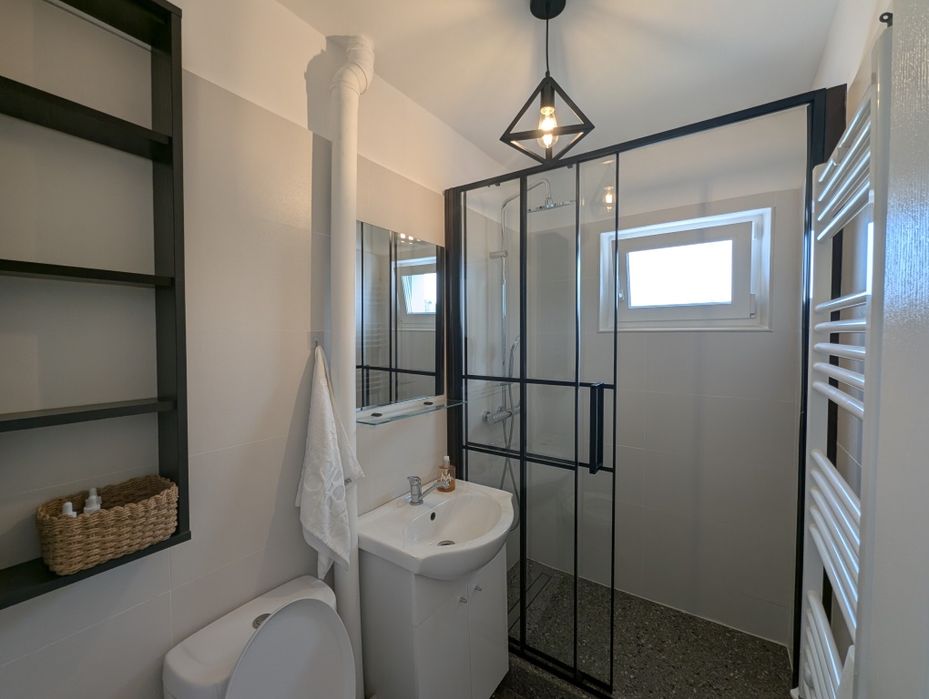 Apartament 3 camere | Proaspat renovat | Alexandru