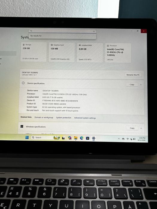 Laptop Dell 2 in 1 (Laptop si Tableta) 12,3 inch• windows 11• Procesor i5• 256 gb• touch screen• Usb C• taste luminate•