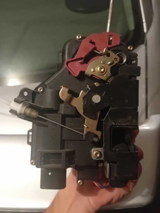 Стъклоповдигачи, Брави, и Хидравлична Помпа! Ауди А4 Б6