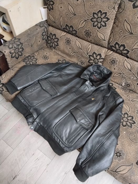 Здравствуйте продам кожаную куртка