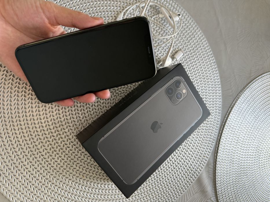 Срочно продам Iphone 11 pro